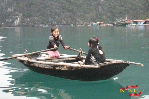 http://viajeindochina.com/