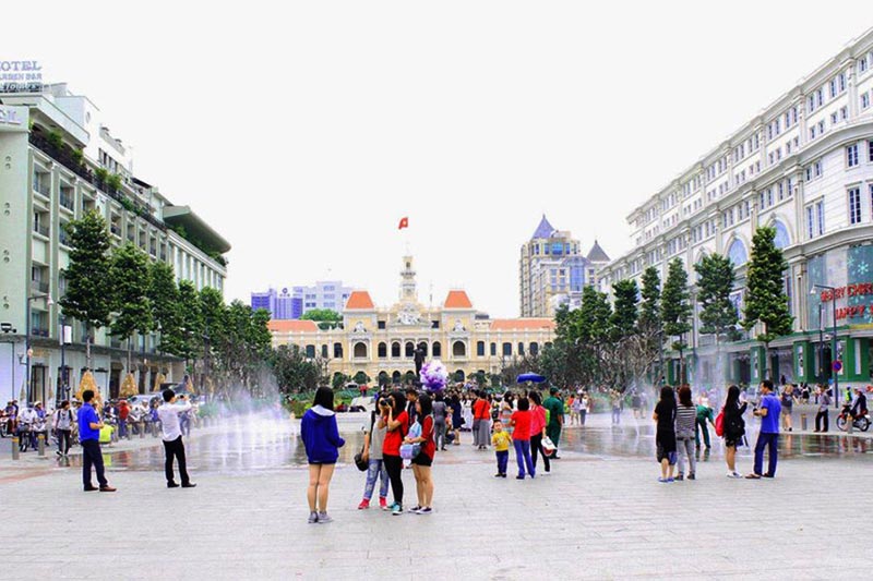 Viajar a Ho Chi Minh - Calle peatonal Nguyen Hue