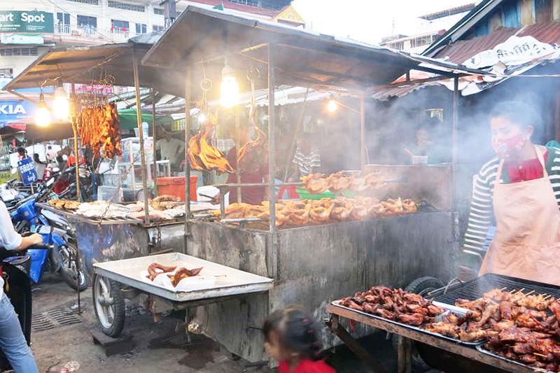 Churrasco de rua - Excursões em Camboja