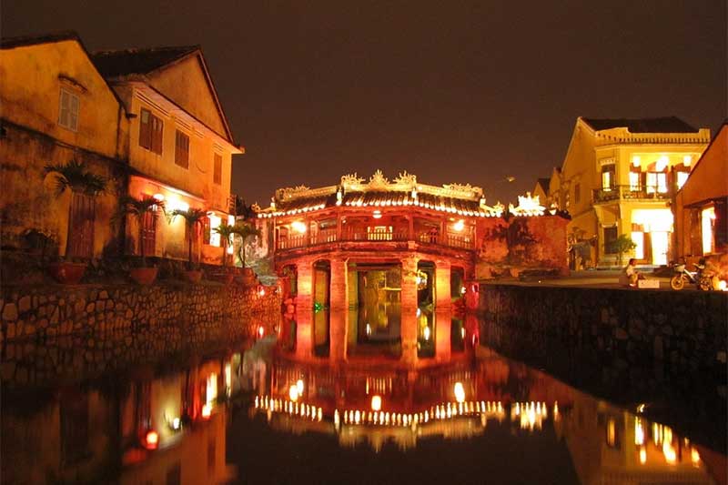 Celebrar o Natal em Hoi An, Vietnã