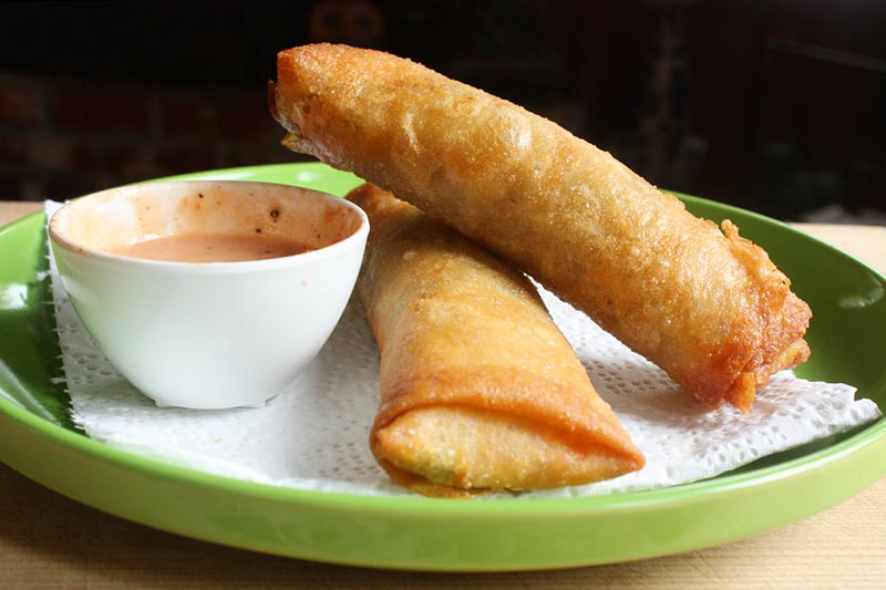 10 comidas para provar em Myanmar - Rolo de primavera frito - Visitar Myanmar