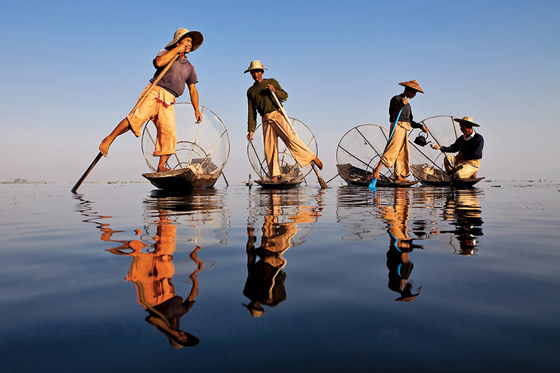 Pescadores Intha no lago Inle - Viagens para Myanmar