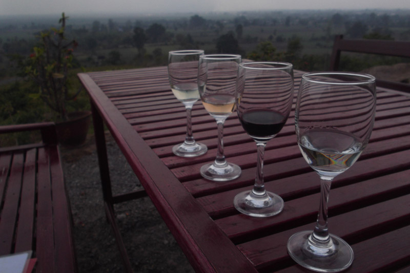 Vinho - Viagens para Myanmar