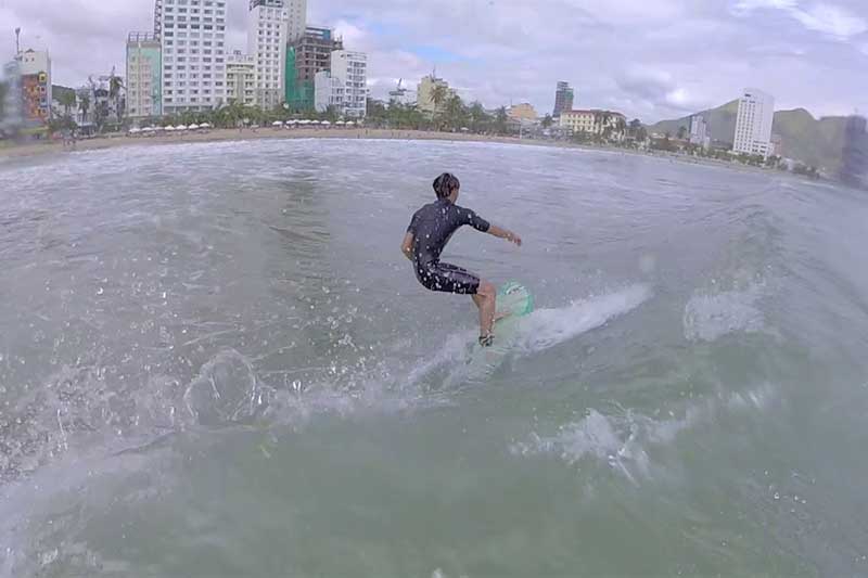 Surfe em Nha Trang, Vietnã