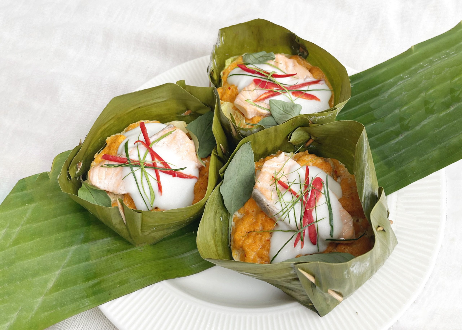 Mok Pa (Pescado al Vapor en Hojas de Plátano)