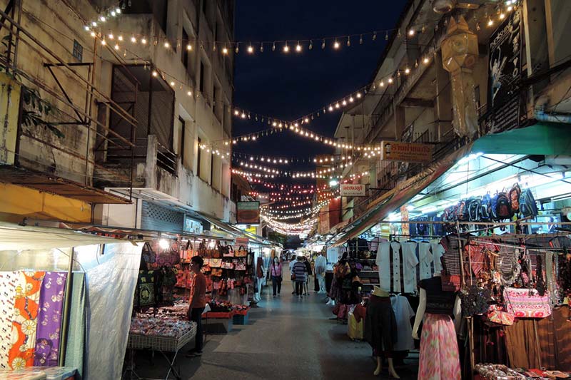 Mercado noturno de Chiang Rai - Visitar Tailândia