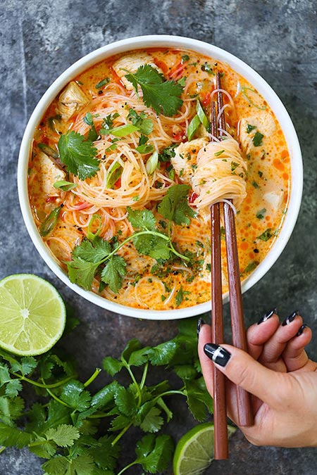 Sopa de macarrão - Comida Tailandesa Sopa de macarrão - Comida Tailandesa