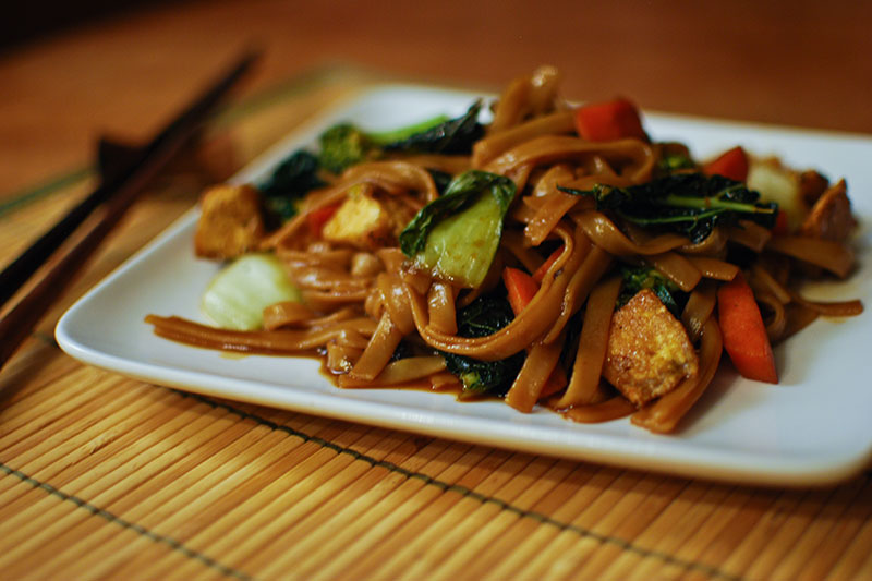 Pad See Ew - Comida Tailandesa Pad See Ew - Comida Tailandesa